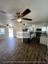 Building Photo - 1021 N 28th St