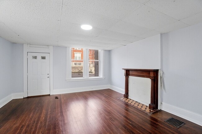 Building Photo - 1900 State Ave