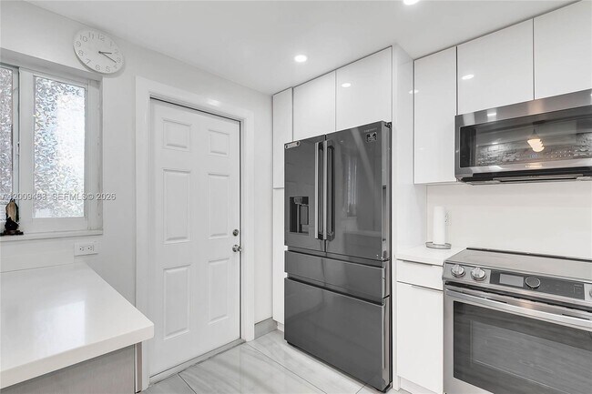 Foto del edificio - 5260 NW 11th St