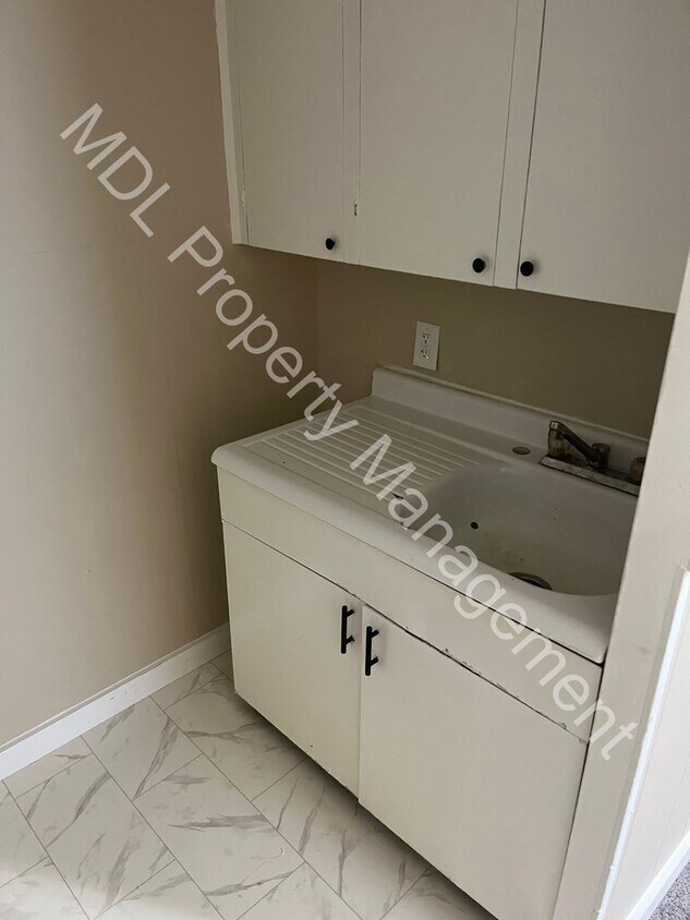 Foto del edificio - 727 N Hamilton St