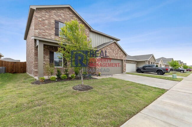 Foto del edificio - Attractive 4/2.5 Open Concept 2 Story Home