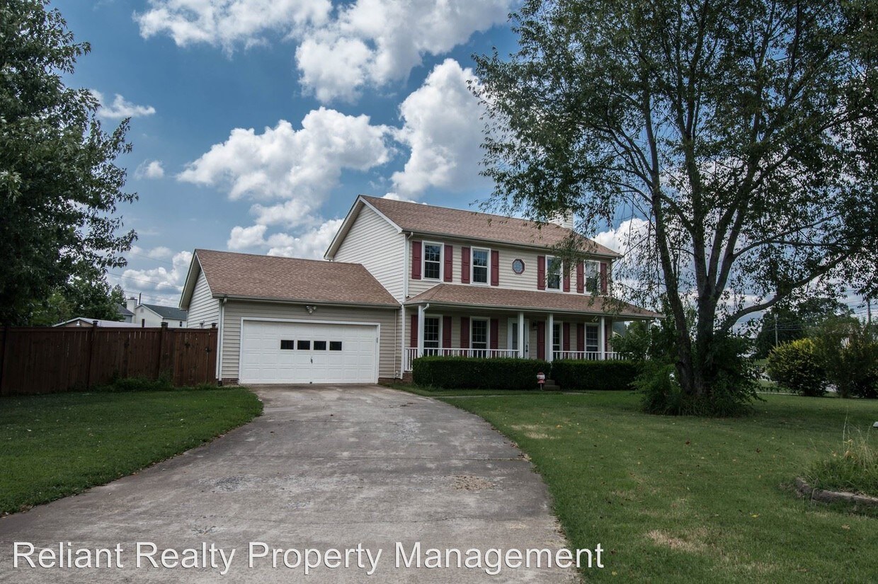 Foto principal - 827 Keystone Dr
