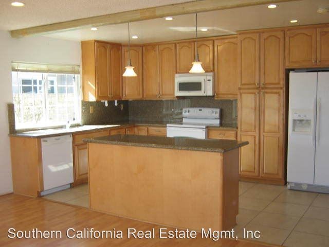 Building Photo - 25412 Via Dona Christa