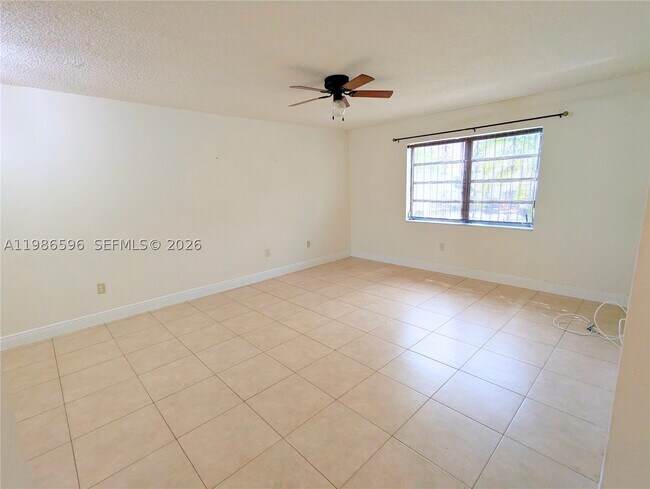 Foto del edificio - 4050 NW 135th St