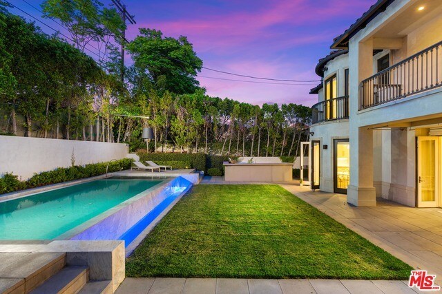 Foto del edificio - 12267 San Vicente Blvd