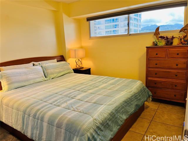 Foto del edificio - 2440 Kuhio Ave.