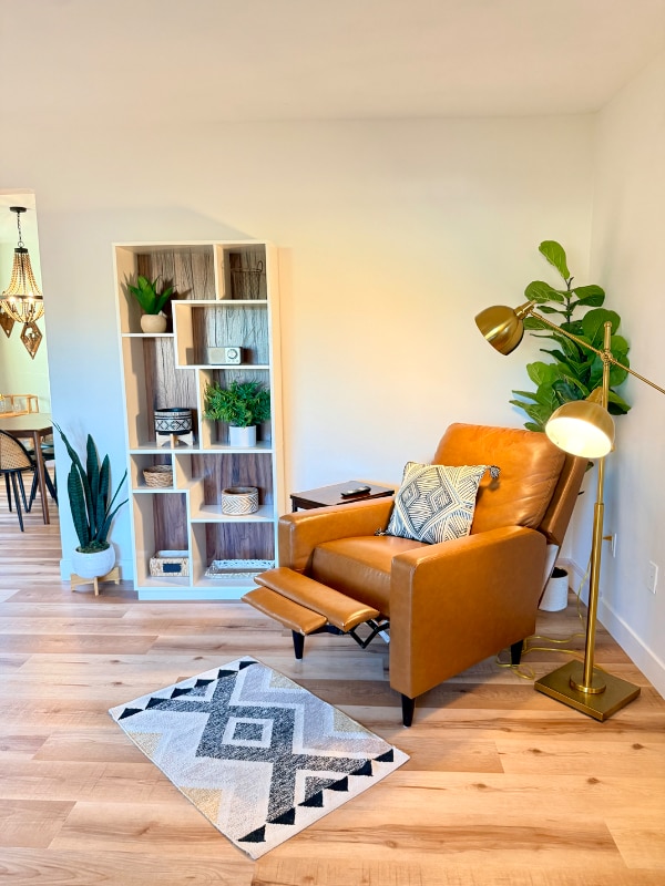 Building Photo - 942 Ruby Dr