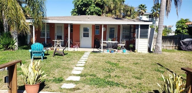 Building Photo - 185 175th Terrace Dr E