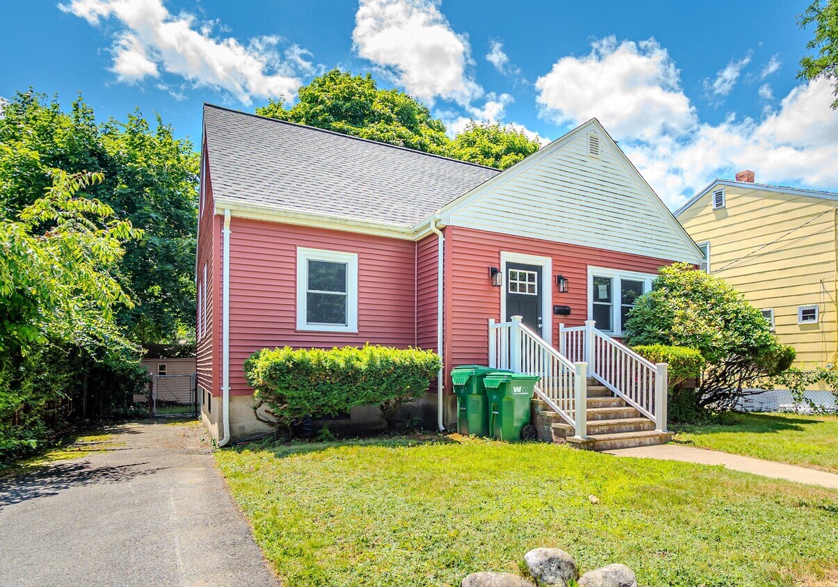 Primary Photo - 161 Arlington St