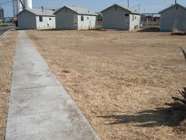 Building Photo - 1764 Harbor Ave