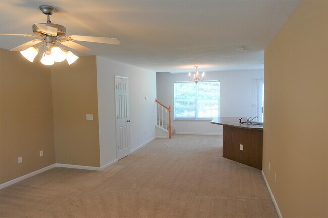 Building Photo - 964 Mary Grace Ln
