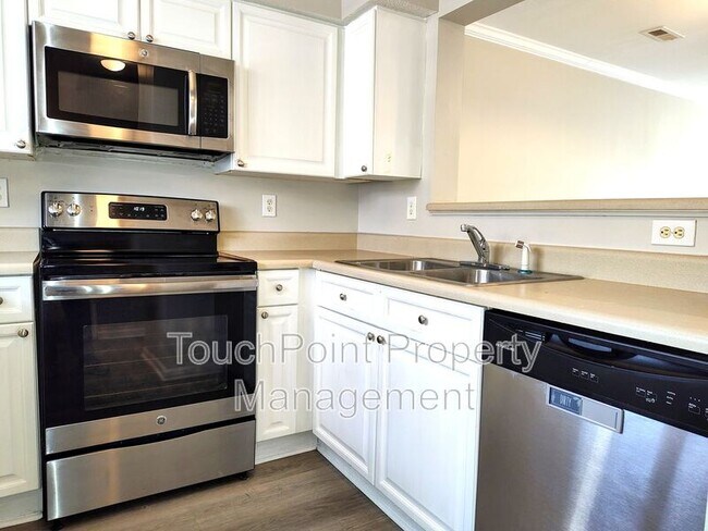 Building Photo - 4122 Melrose Club Dr