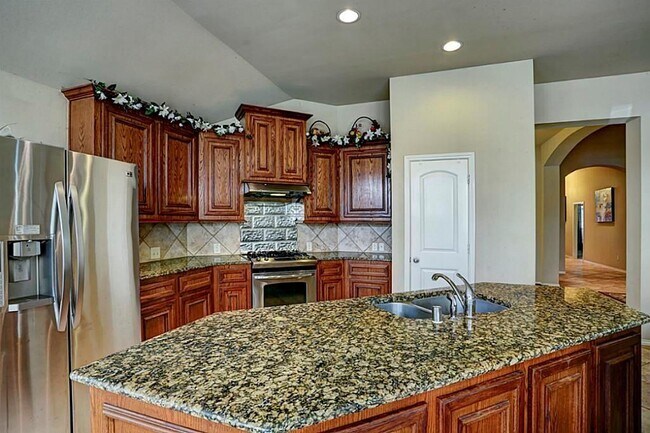 Building Photo - 13312 Highland Lake Ln