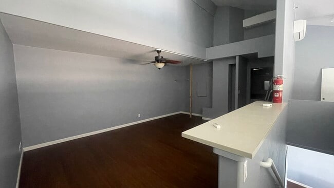 Upstairs bedroom - 1088 Bishop St