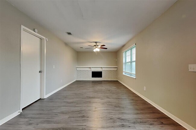 Foto del edificio - 3714 Ginger Ln