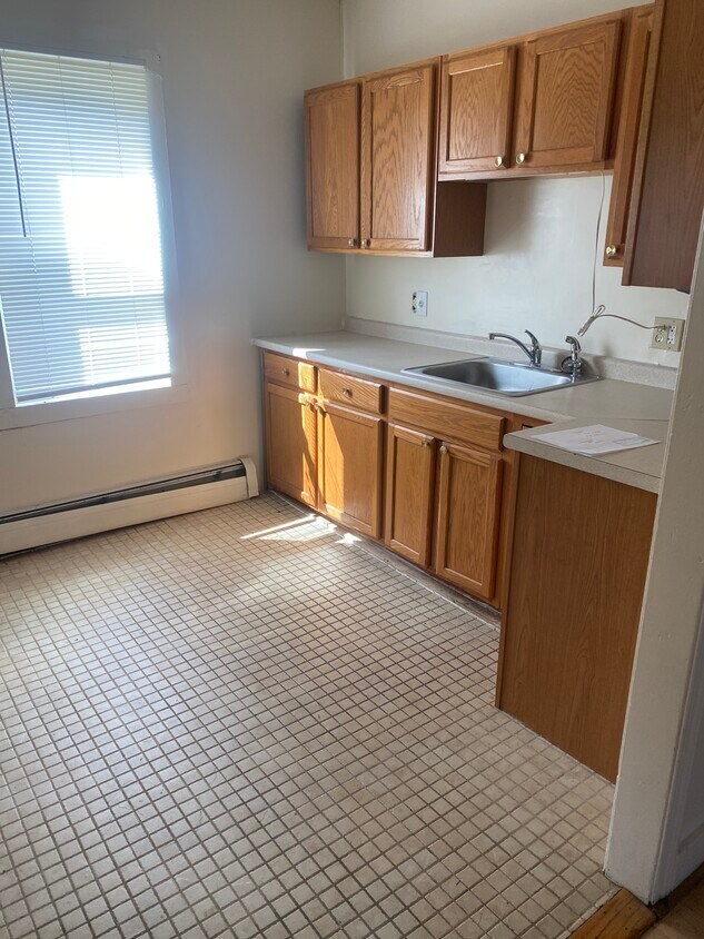 Primary Photo - 48 Pleasant St