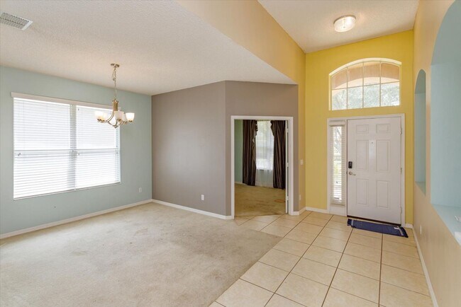 Foto del edificio - High Ceilings, Gourmet Kitchen, and a Playground – Where Life's Little Pleasures Meet!