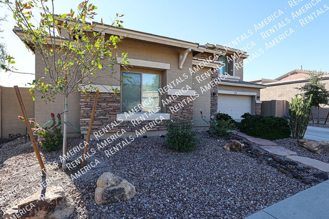 Building Photo - Large Resort Style Home