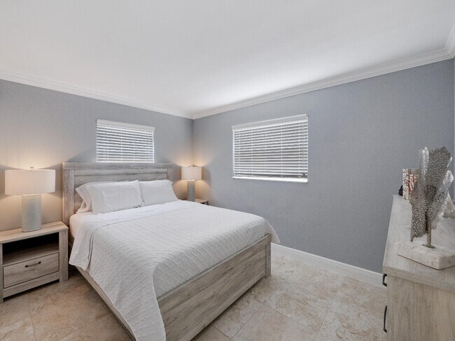 Foto del edificio - 1236-1258 Beach Rd