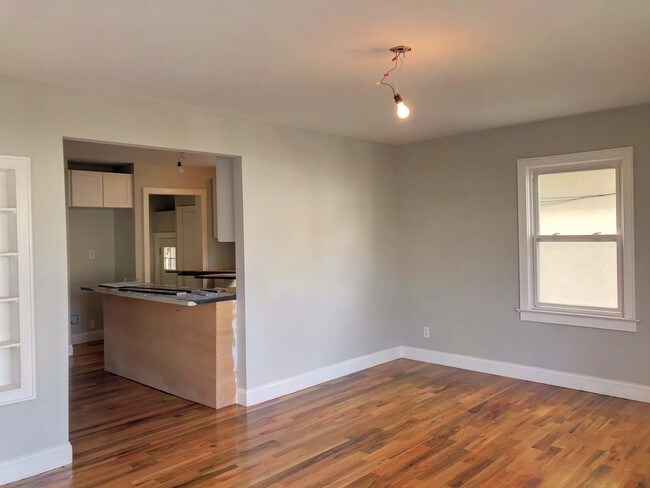 Foto del edificio - 1536 Asbury Ave