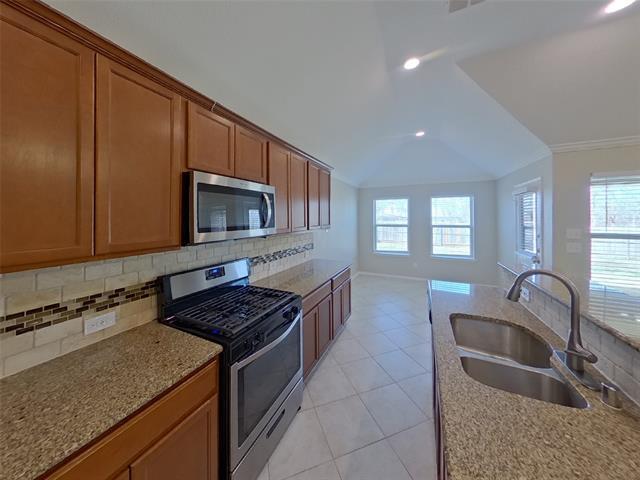 Building Photo - 457 Peach Ln