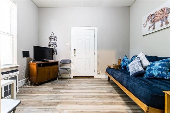 Foto del edificio - Updated 2-Bedroom Duplex in Bishop Arts – ...