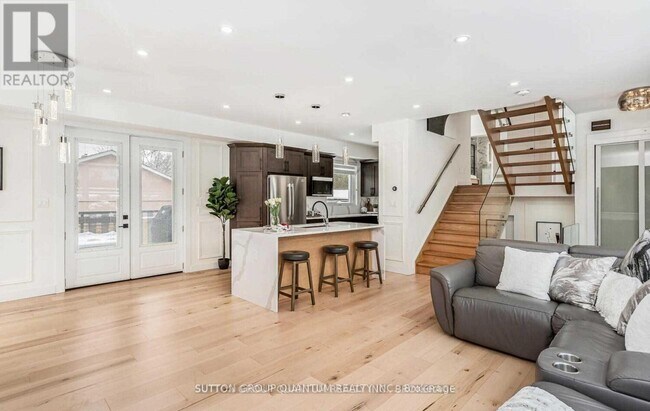 Photo du bâtiment - 1222 Montclair Dr