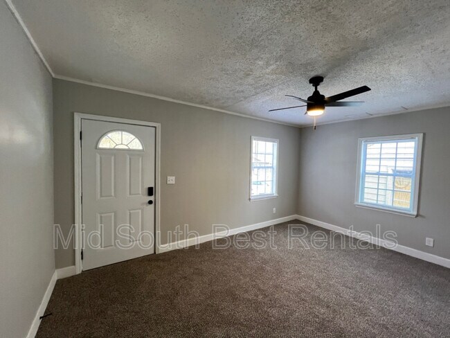 Foto del edificio - 183 Holland Ave