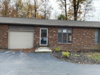 Building Photo - 2627 Struthmore Dr