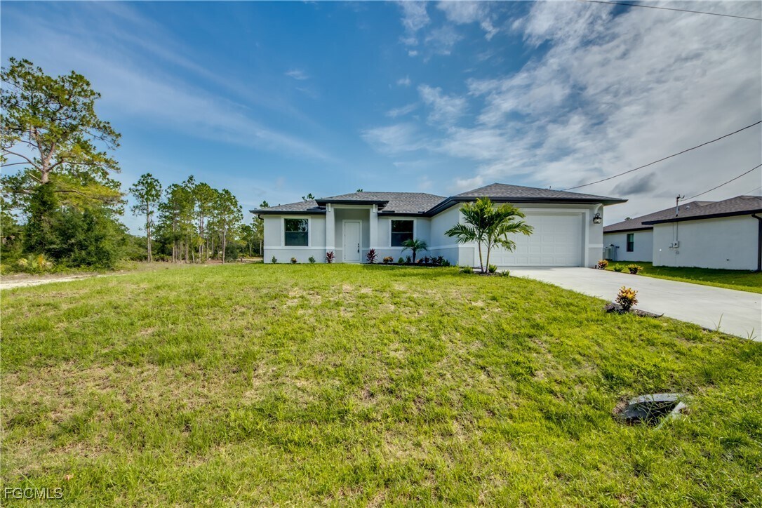 Foto principal - 923 Belmont St E
