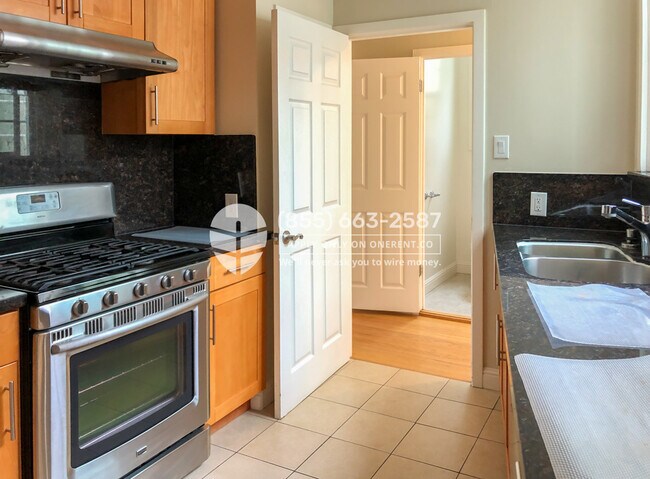 Foto del edificio - 60 Meadowbrook Dr
