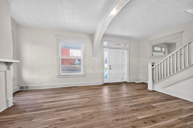 Foto del edificio - 1409 Hamill Ave