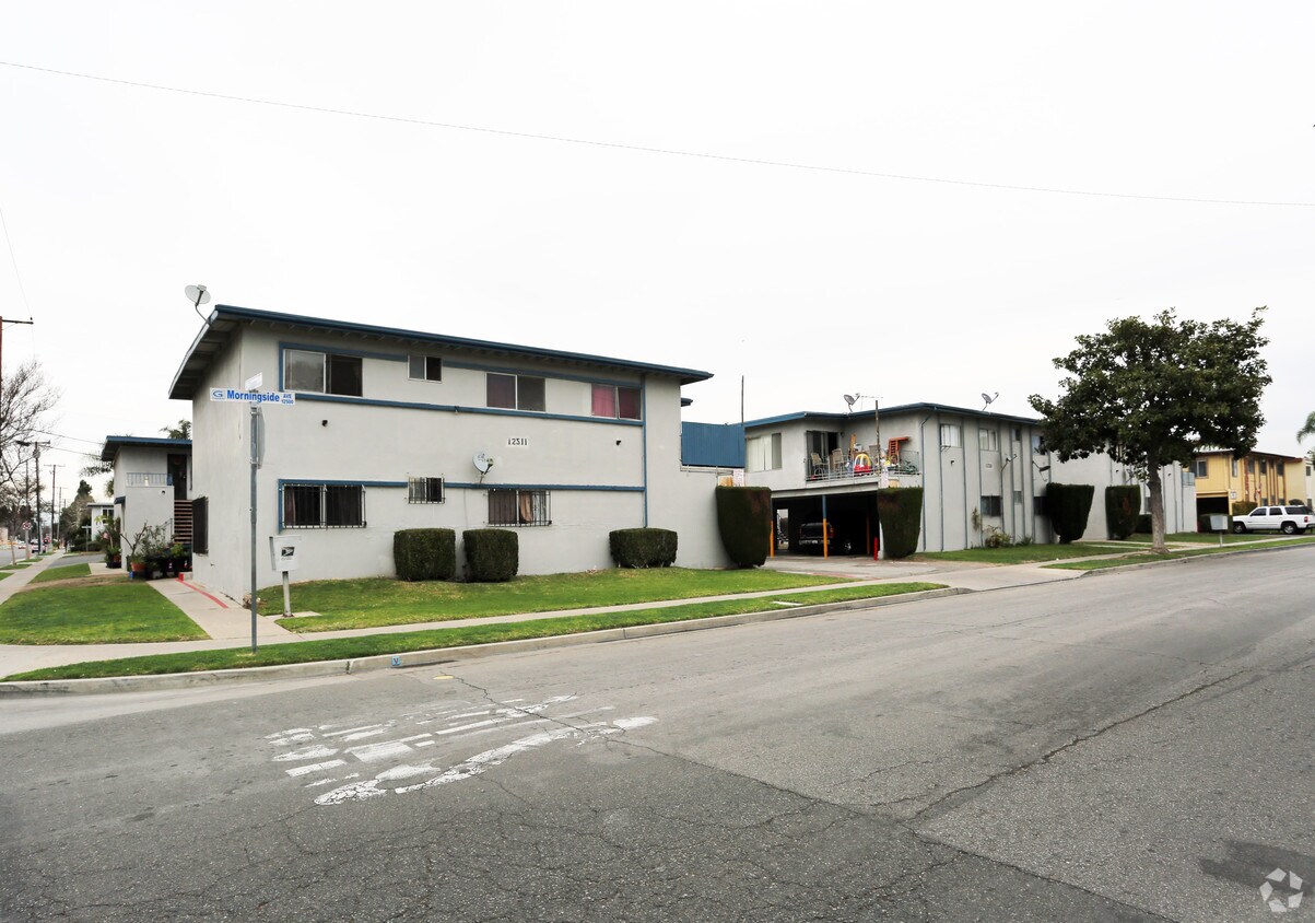 Primary Photo - 12511 Morningside Ave
