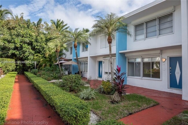 Foto del edificio - 9455 Bay Harbor Terrace