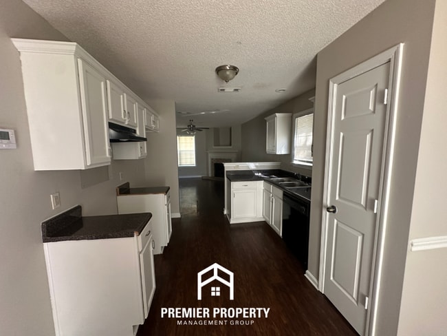 Foto del edificio - 10140 Cameron Ridge TR