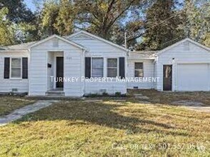 Building Photo - 4904 Lynch Dr