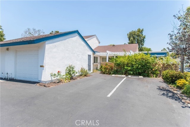 Foto del edificio - 26315 Roundtree Ct