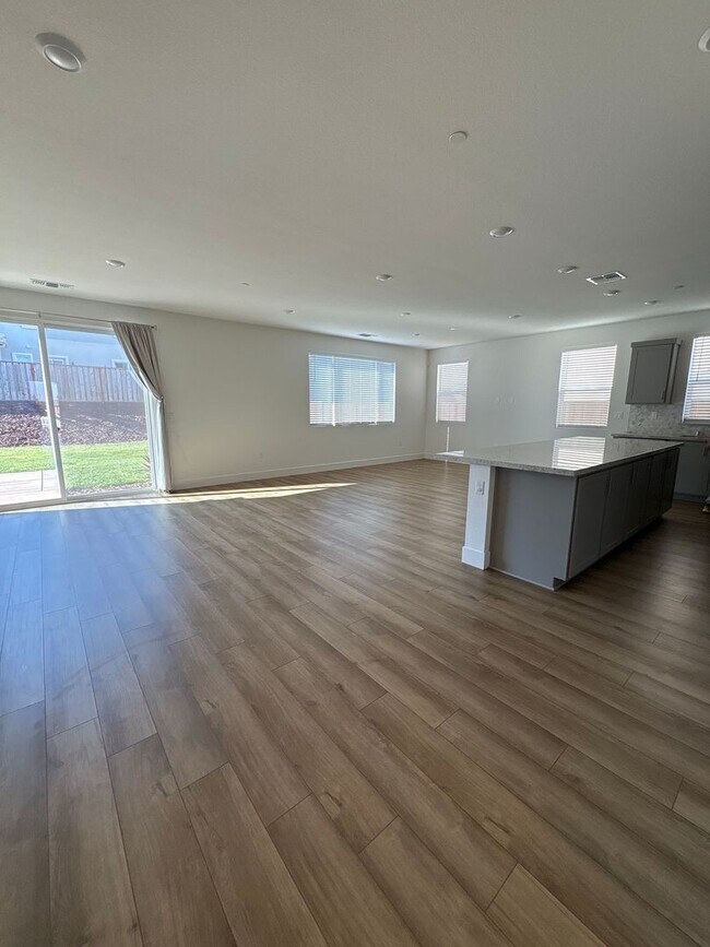 Foto del edificio - 1831 Lilac Ct