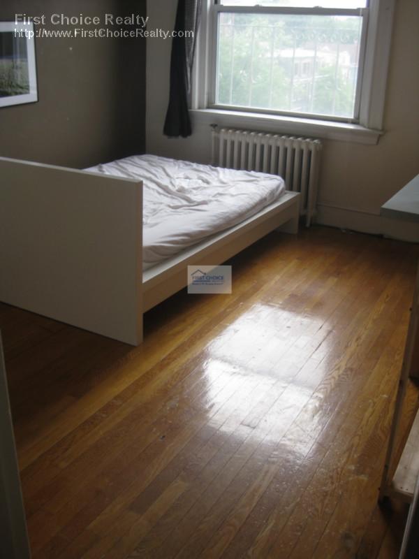 Foto del edificio - 1654 Massachusetts Ave