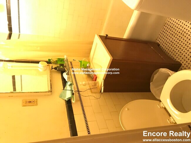 Foto del edificio - 349 Pleasant St