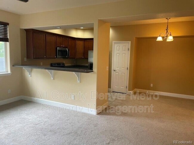 Foto del edificio - 5014 Everett St