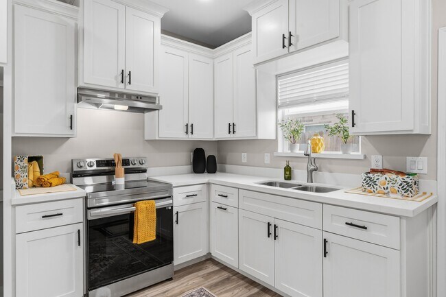 Foto del edificio - 2809 E Israel Ave