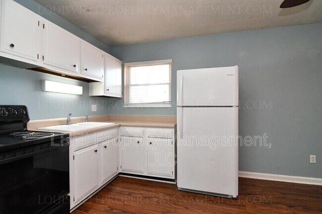 Building Photo - 10786 Millers Ln