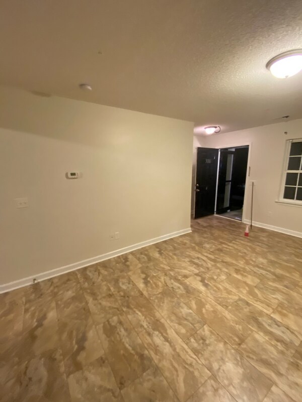 Building Photo - 306 Burley Dr