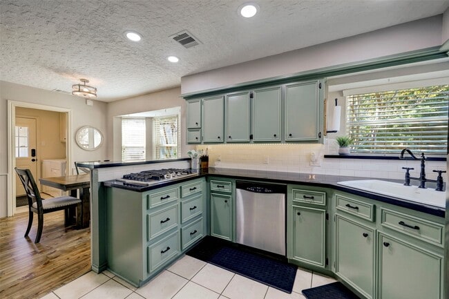 Foto del edificio - 3611 Braewin Ct