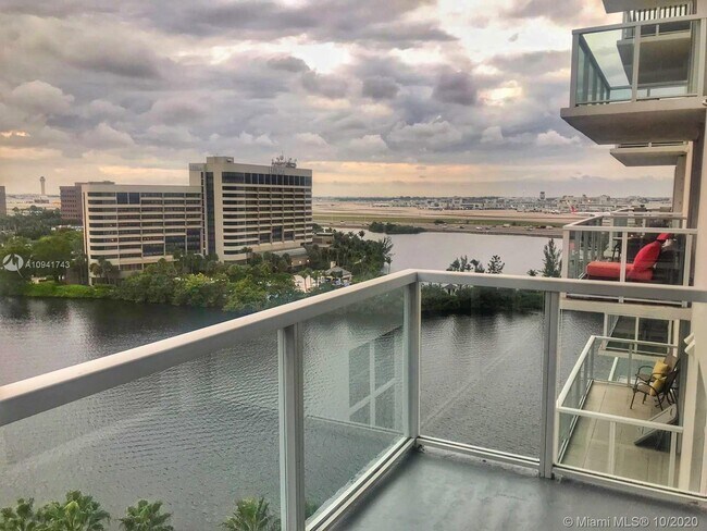 Foto del edificio - 5077 NW 7th St