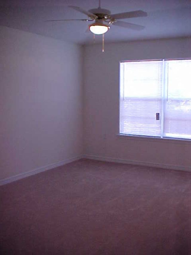 Building Photo - 8907 Camelot Pl