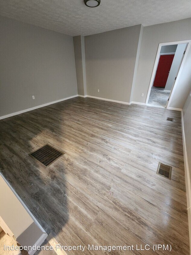 Foto del edificio - 3 br, 2.5 bath House - 4439 Colerain Ave