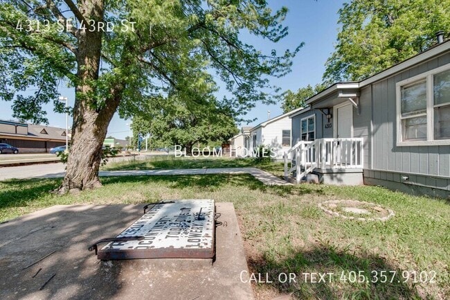 Building Photo - 4313 SE 43rd St