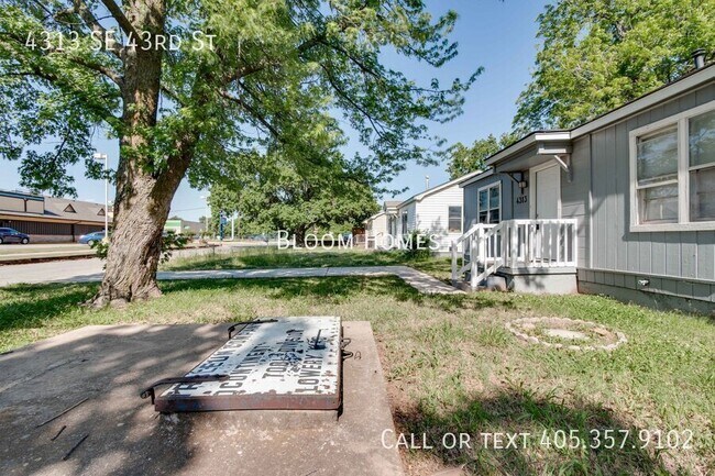 Foto del edificio - 4313 SE 43rd St